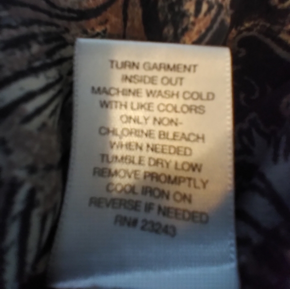 New York & Co Elegant Paisley Women's Top Ruffled Size S. Office Workwear Trip - Picture 6 of 11